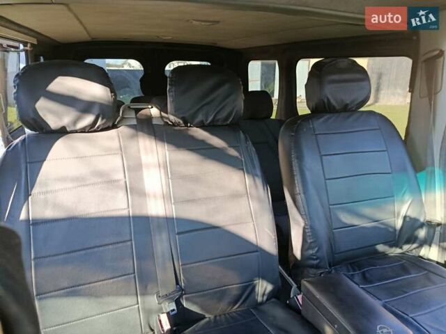 Белый Опель Виваро, объемом двигателя 1.9 л и пробегом 323 тыс. км за 5500 $, фото 5 на Automoto.ua