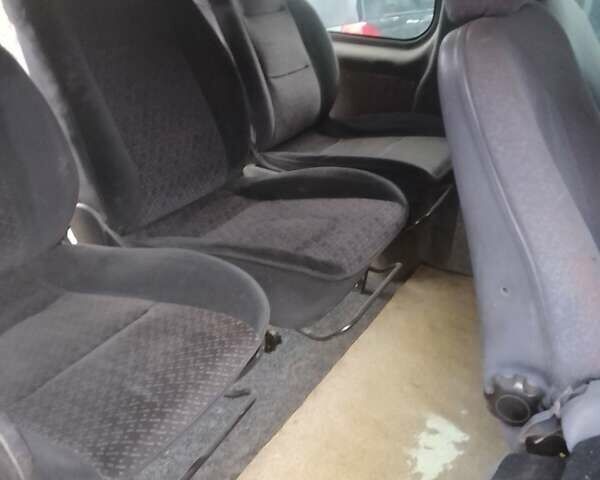 Белый Опель Виваро, объемом двигателя 1.87 л и пробегом 250 тыс. км за 6100 $, фото 11 на Automoto.ua