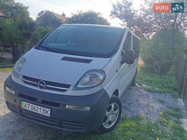 Білий Опель Віваро, об'ємом двигуна 1.87 л та пробігом 317 тис. км за 2900 $, фото 2 на Automoto.ua