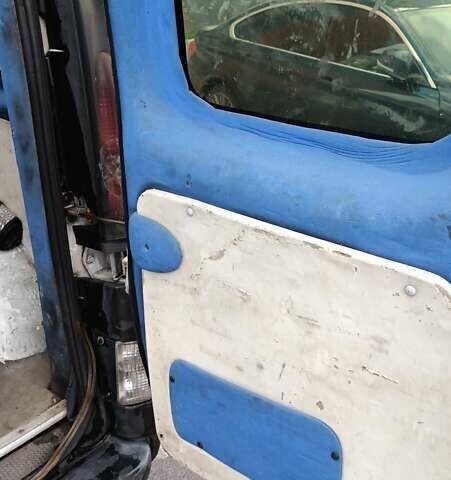 Білий Опель Віваро, об'ємом двигуна 1.9 л та пробігом 340 тис. км за 5300 $, фото 20 на Automoto.ua