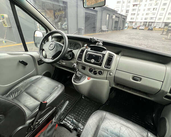 Білий Опель Віваро, об'ємом двигуна 1.9 л та пробігом 390 тис. км за 5850 $, фото 23 на Automoto.ua