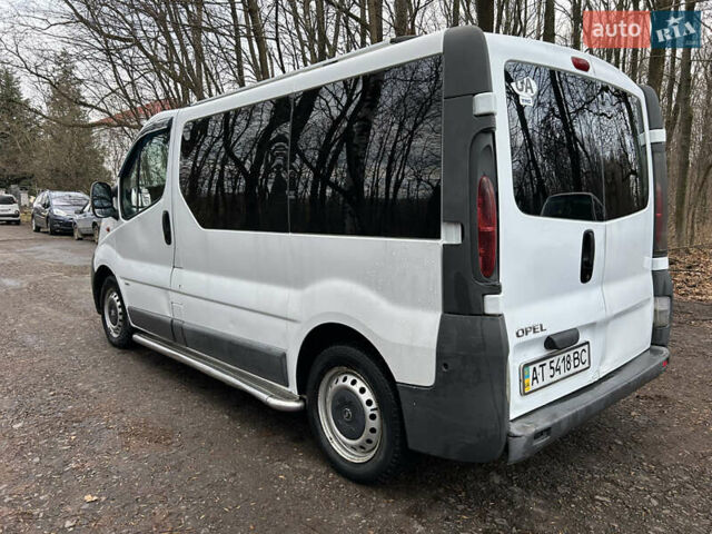 Белый Опель Виваро, объемом двигателя 1.9 л и пробегом 380 тыс. км за 4699 $, фото 8 на Automoto.ua
