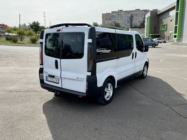 Белый Опель Виваро, объемом двигателя 1.9 л и пробегом 385 тыс. км за 5999 $, фото 1 на Automoto.ua