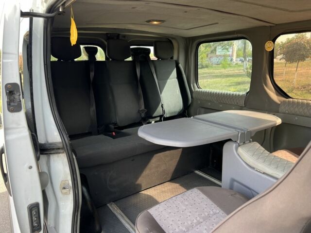 Белый Опель Виваро, объемом двигателя 1.9 л и пробегом 385 тыс. км за 5999 $, фото 10 на Automoto.ua