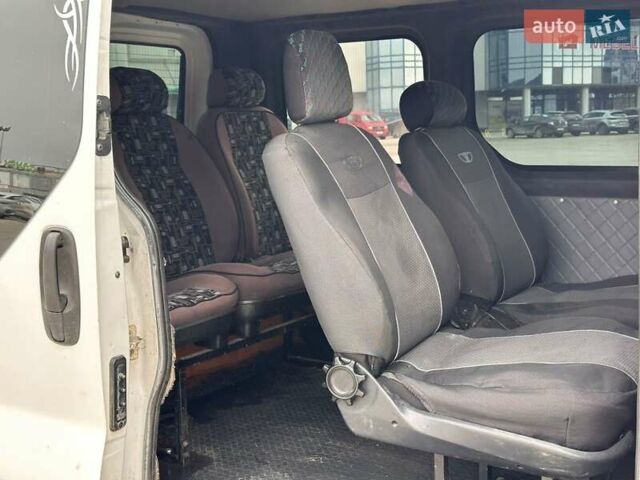 Белый Опель Виваро, объемом двигателя 1.9 л и пробегом 240 тыс. км за 4650 $, фото 16 на Automoto.ua