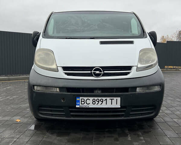 Білий Опель Віваро, об'ємом двигуна 1.9 л та пробігом 390 тис. км за 5850 $, фото 16 на Automoto.ua