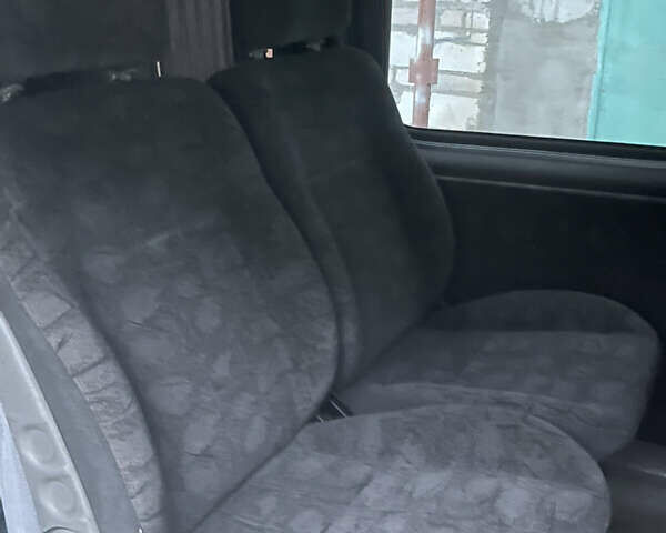 Білий Опель Віваро, об'ємом двигуна 1.9 л та пробігом 150 тис. км за 6000 $, фото 3 на Automoto.ua