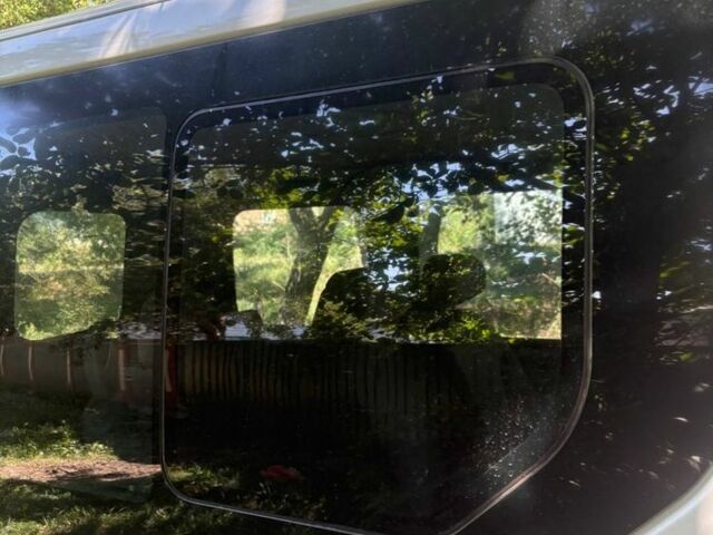 Білий Опель Віваро, об'ємом двигуна 1.9 л та пробігом 300 тис. км за 6000 $, фото 3 на Automoto.ua