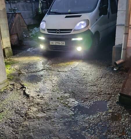 Білий Опель Віваро, об'ємом двигуна 1.9 л та пробігом 340 тис. км за 5300 $, фото 5 на Automoto.ua