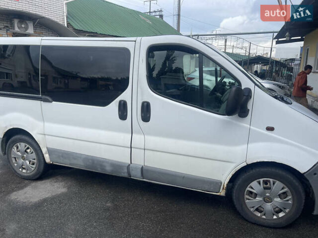 Білий Опель Віваро, об'ємом двигуна 1.9 л та пробігом 150 тис. км за 6000 $, фото 8 на Automoto.ua