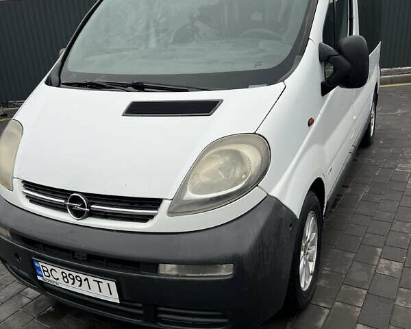 Білий Опель Віваро, об'ємом двигуна 1.9 л та пробігом 390 тис. км за 5850 $, фото 15 на Automoto.ua