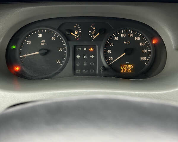 Білий Опель Віваро, об'ємом двигуна 1.9 л та пробігом 390 тис. км за 5850 $, фото 30 на Automoto.ua