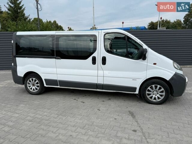 Білий Опель Віваро, об'ємом двигуна 1.9 л та пробігом 384 тис. км за 6400 $, фото 12 на Automoto.ua