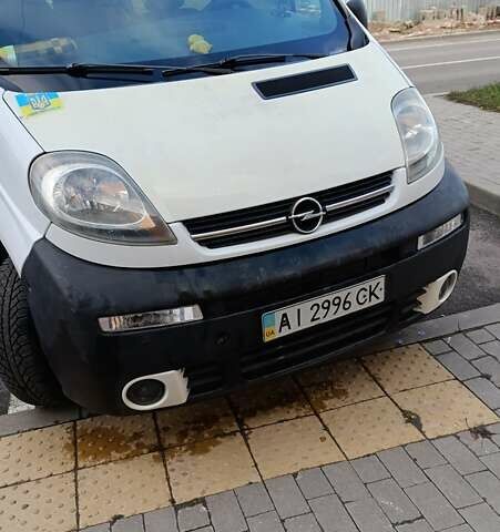 Білий Опель Віваро, об'ємом двигуна 1.9 л та пробігом 340 тис. км за 5300 $, фото 7 на Automoto.ua
