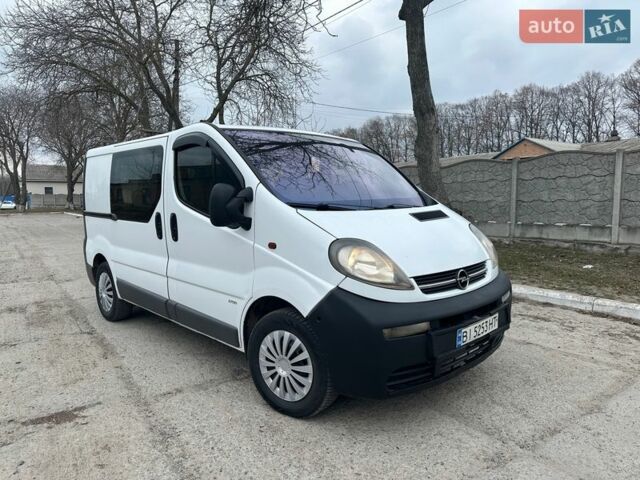 Білий Опель Віваро, об'ємом двигуна 1.9 л та пробігом 395 тис. км за 6600 $, фото 3 на Automoto.ua