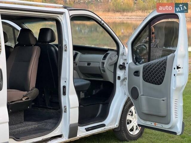 Белый Опель Виваро, объемом двигателя 1.87 л и пробегом 275 тыс. км за 7350 $, фото 15 на Automoto.ua