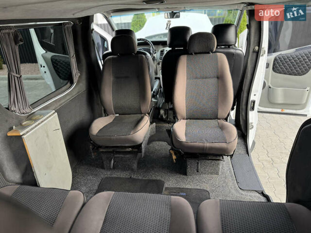 Белый Опель Виваро, объемом двигателя 1.87 л и пробегом 275 тыс. км за 6750 $, фото 27 на Automoto.ua