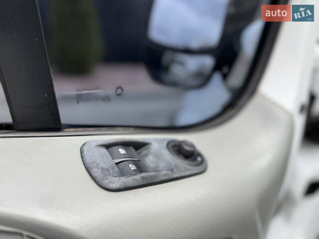 Белый Опель Виваро, объемом двигателя 1.87 л и пробегом 275 тыс. км за 6750 $, фото 23 на Automoto.ua