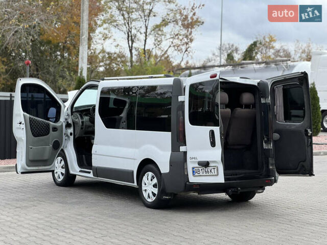 Белый Опель Виваро, объемом двигателя 1.87 л и пробегом 275 тыс. км за 6750 $, фото 13 на Automoto.ua