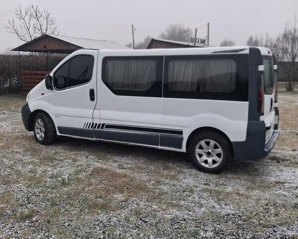 Белый Опель Виваро, объемом двигателя 1.87 л и пробегом 350 тыс. км за 7300 $, фото 7 на Automoto.ua