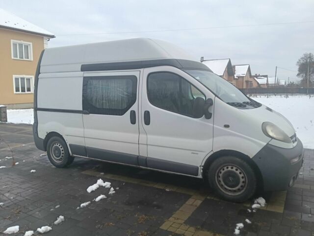 Белый Опель Виваро, объемом двигателя 1.9 л и пробегом 428 тыс. км за 6600 $, фото 2 на Automoto.ua