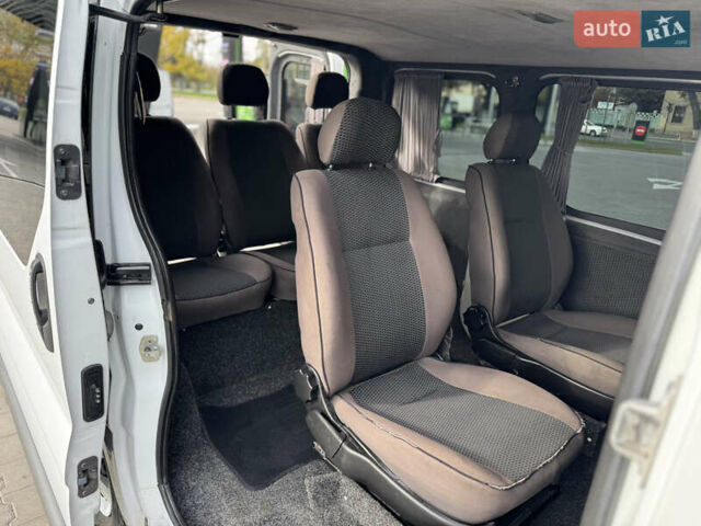 Белый Опель Виваро, объемом двигателя 1.87 л и пробегом 275 тыс. км за 6750 $, фото 26 на Automoto.ua