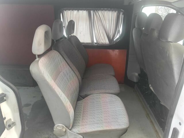 Белый Опель Виваро, объемом двигателя 1.9 л и пробегом 428 тыс. км за 6600 $, фото 8 на Automoto.ua