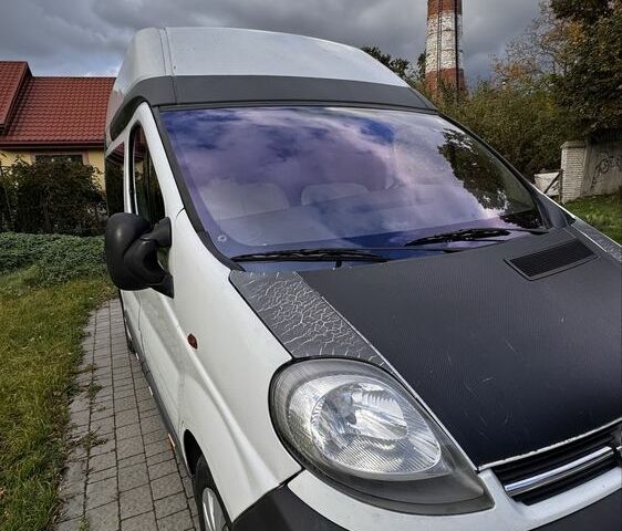 Білий Опель Віваро, об'ємом двигуна 1.9 л та пробігом 340 тис. км за 6000 $, фото 2 на Automoto.ua