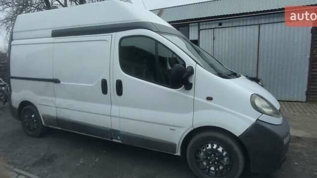 Белый Опель Виваро, объемом двигателя 1.87 л и пробегом 340 тыс. км за 4999 $, фото 9 на Automoto.ua