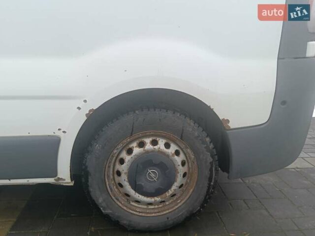 Белый Опель Виваро, объемом двигателя 1.9 л и пробегом 428 тыс. км за 6600 $, фото 15 на Automoto.ua