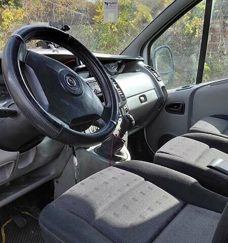 Белый Опель Виваро, объемом двигателя 1.9 л и пробегом 323 тыс. км за 6800 $, фото 7 на Automoto.ua