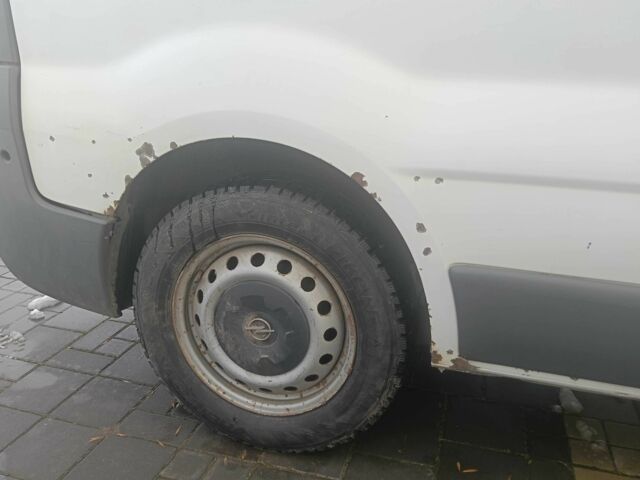 Белый Опель Виваро, объемом двигателя 1.9 л и пробегом 428 тыс. км за 6600 $, фото 11 на Automoto.ua