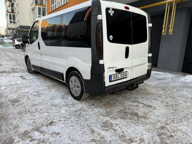 Білий Опель Віваро, об'ємом двигуна 1.9 л та пробігом 260 тис. км за 3700 $, фото 8 на Automoto.ua