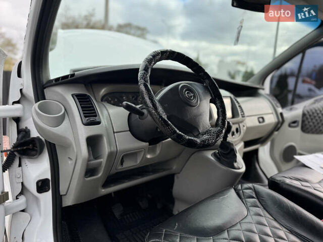 Белый Опель Виваро, объемом двигателя 1.87 л и пробегом 275 тыс. км за 6750 $, фото 22 на Automoto.ua