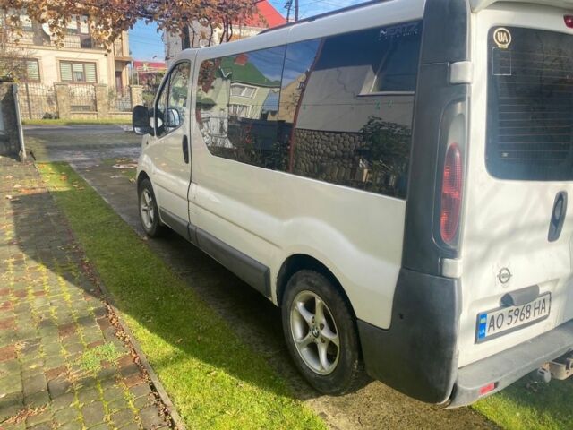 Білий Опель Віваро, об'ємом двигуна 1.9 л та пробігом 250 тис. км за 5500 $, фото 2 на Automoto.ua