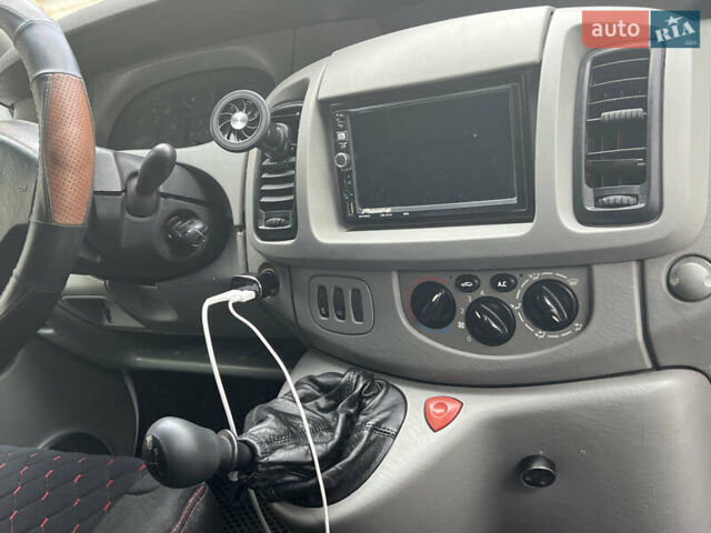 Білий Опель Віваро, об'ємом двигуна 1.87 л та пробігом 310 тис. км за 7400 $, фото 7 на Automoto.ua