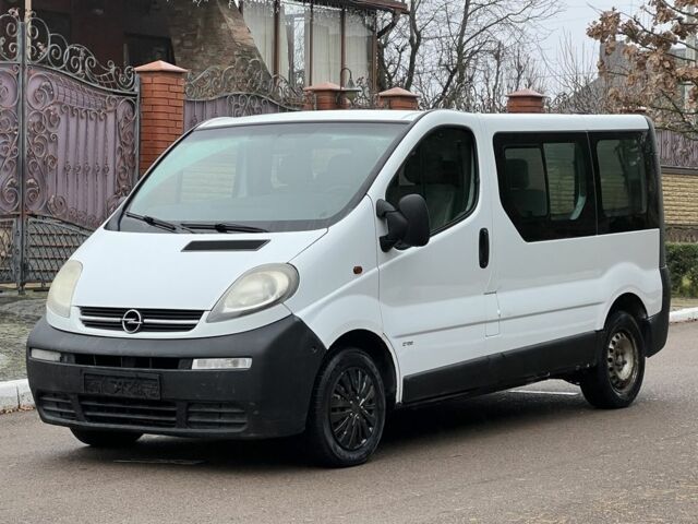 Білий Опель Віваро, об'ємом двигуна 1.9 л та пробігом 380 тис. км за 5017 $, фото 1 на Automoto.ua