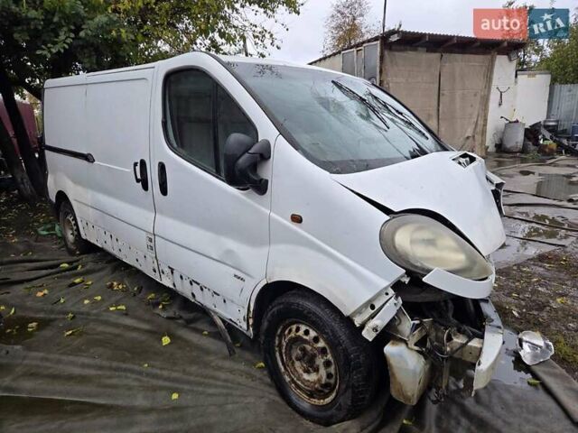 Белый Опель Виваро, объемом двигателя 1.9 л и пробегом 150 тыс. км за 2500 $, фото 2 на Automoto.ua