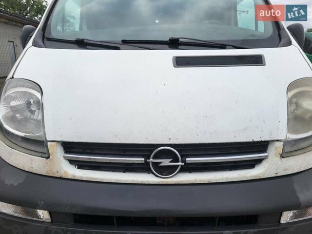Белый Опель Виваро, объемом двигателя 1.9 л и пробегом 562 тыс. км за 5900 $, фото 12 на Automoto.ua