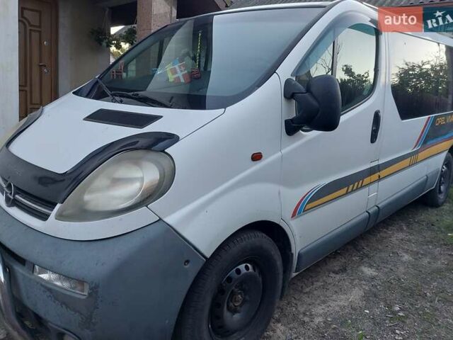 Белый Опель Виваро, объемом двигателя 1.87 л и пробегом 172 тыс. км за 7500 $, фото 12 на Automoto.ua