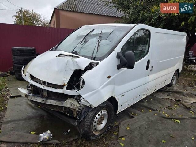 Белый Опель Виваро, объемом двигателя 1.9 л и пробегом 150 тыс. км за 2500 $, фото 6 на Automoto.ua