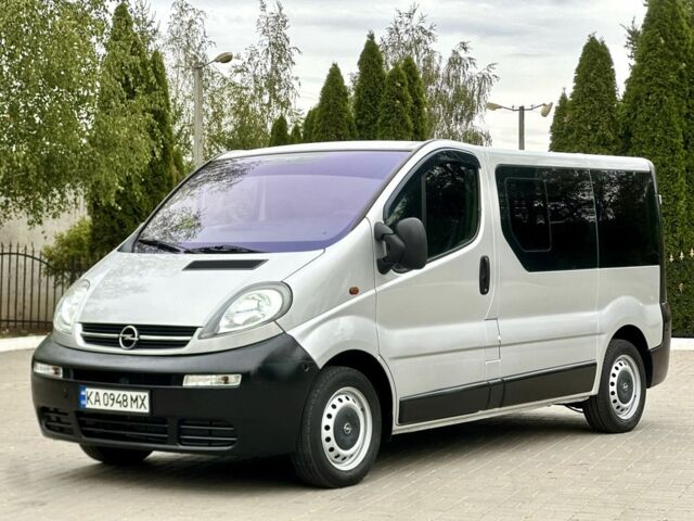 Белый Опель Виваро, объемом двигателя 1.9 л и пробегом 270 тыс. км за 9200 $, фото 2 на Automoto.ua