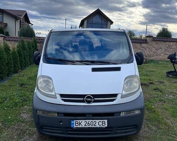 Білий Опель Віваро, об'ємом двигуна 1.87 л та пробігом 615 тис. км за 8000 $, фото 16 на Automoto.ua