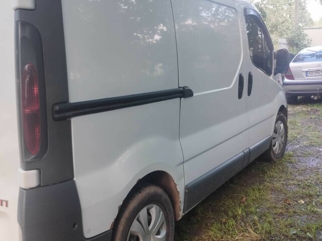 Белый Опель Виваро, объемом двигателя 1.9 л и пробегом 524 тыс. км за 5700 $, фото 5 на Automoto.ua