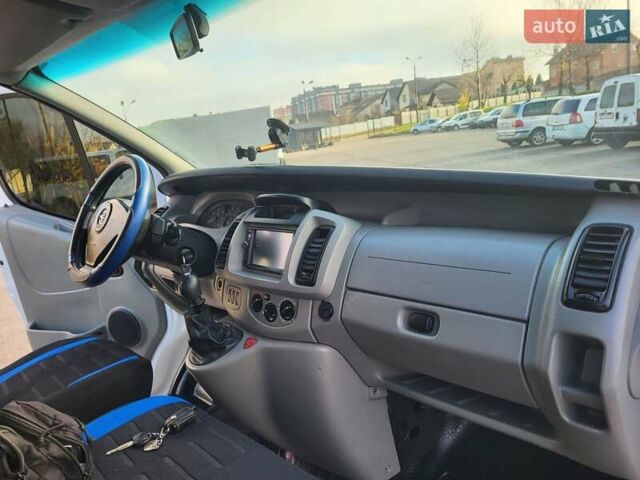 Белый Опель Виваро, объемом двигателя 1.9 л и пробегом 245 тыс. км за 7999 $, фото 56 на Automoto.ua