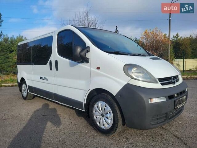 Белый Опель Виваро, объемом двигателя 1.9 л и пробегом 245 тыс. км за 7999 $, фото 36 на Automoto.ua