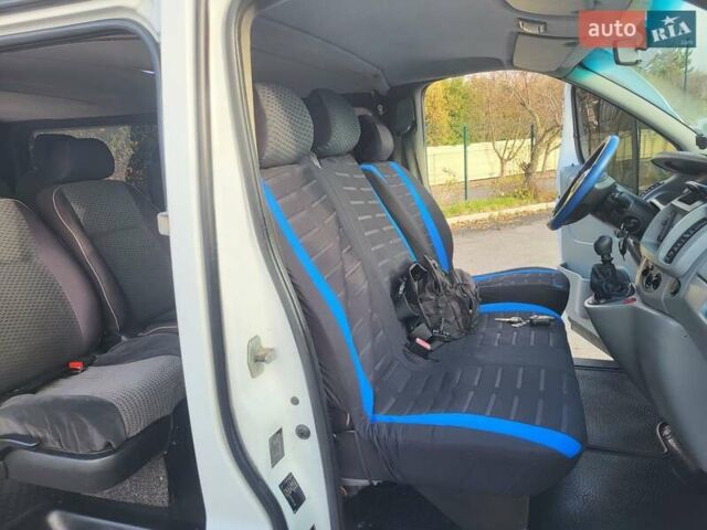 Белый Опель Виваро, объемом двигателя 1.9 л и пробегом 245 тыс. км за 7999 $, фото 59 на Automoto.ua