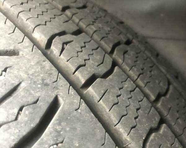 Белый Опель Виваро, объемом двигателя 1.87 л и пробегом 200 тыс. км за 7900 $, фото 10 на Automoto.ua