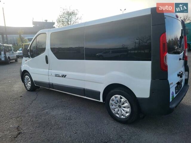 Белый Опель Виваро, объемом двигателя 1.9 л и пробегом 245 тыс. км за 7999 $, фото 19 на Automoto.ua