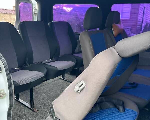 Білий Опель Віваро, об'ємом двигуна 1.87 л та пробігом 615 тис. км за 8000 $, фото 23 на Automoto.ua